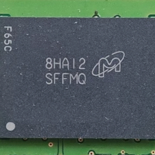 MTFC16GAKAEDQ-AIT SFFMQ 汽车电脑板 EMMC 16G 存储器芯片BGA