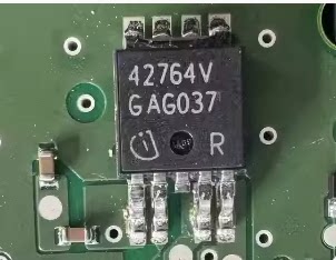 42764V TLE42764V TO252 汽车电脑板贴片稳压电源三极管