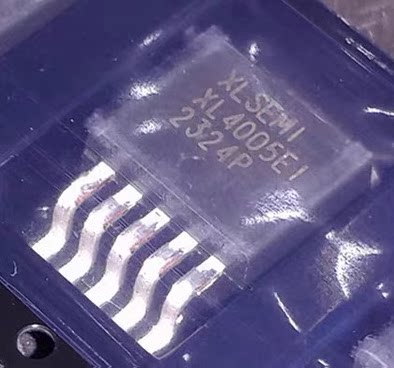 XL4005E1 TO-263 32V 5A/300KHZ DC-DC降压器三极管