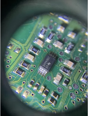 LM2904AVQPWRQ1 2904AVQ 运算放大器芯片 贴片TSSOP-8 全新原装集