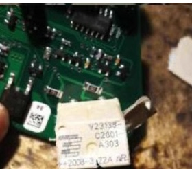 V23138-C2001-A303 V23138 沃尔沃方向机易损继电器10脚 全新原装