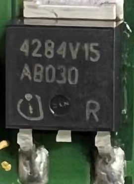 4284V15 汽车电脑板贴片三极管TO252