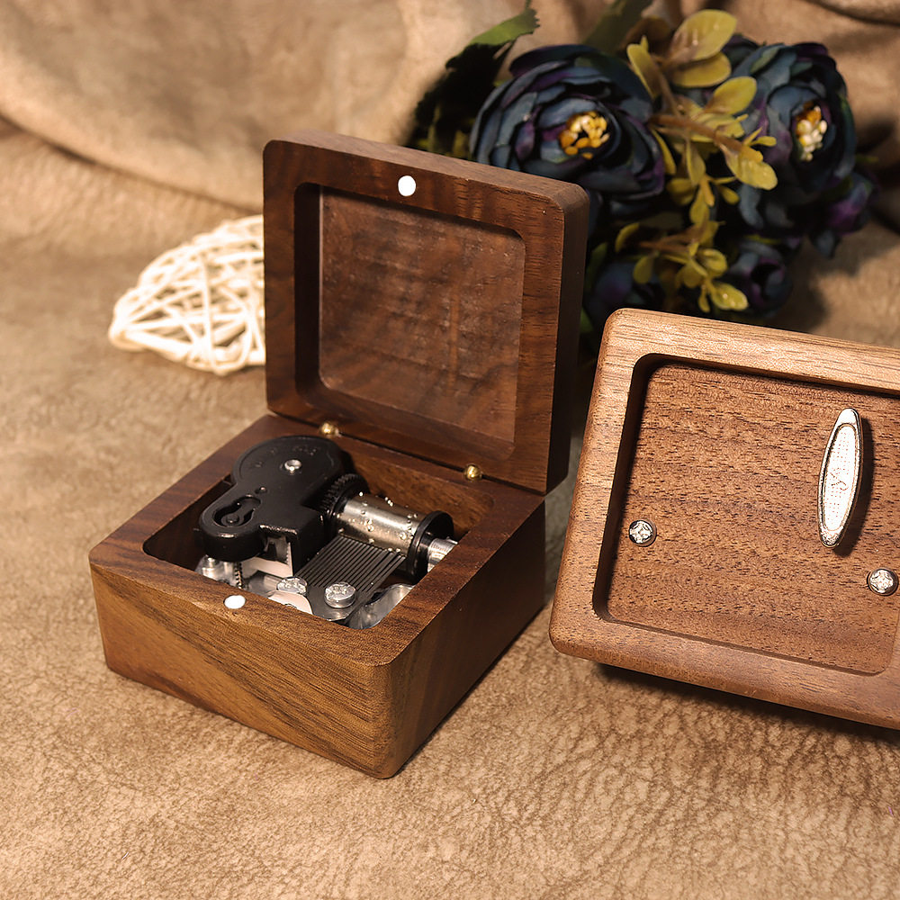 黑胡桃木复古音乐盒发条八音盒银色机芯生日礼品定制便携包装礼盒