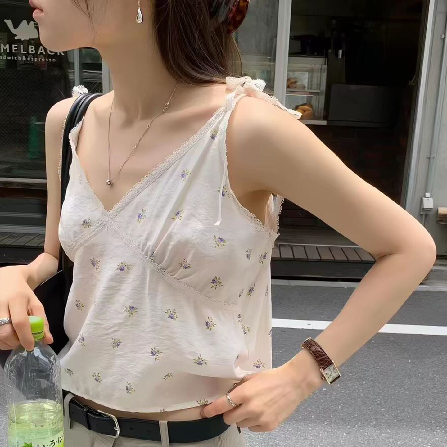 碎花韩国代购V领蕾丝绑定背心女