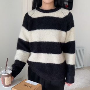 现韩国东大门代购女mute2025冬季简约撞色条纹圆领羊驼毛针织毛衣
