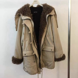 现韩国东大门代购breathe2025冬季抽绳工装风撞色大毛领派克服女