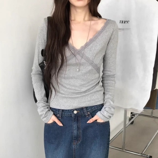 现韩国东大门代购NUESE2026秋季温柔洋气V领蕾丝花边修身打底衫女