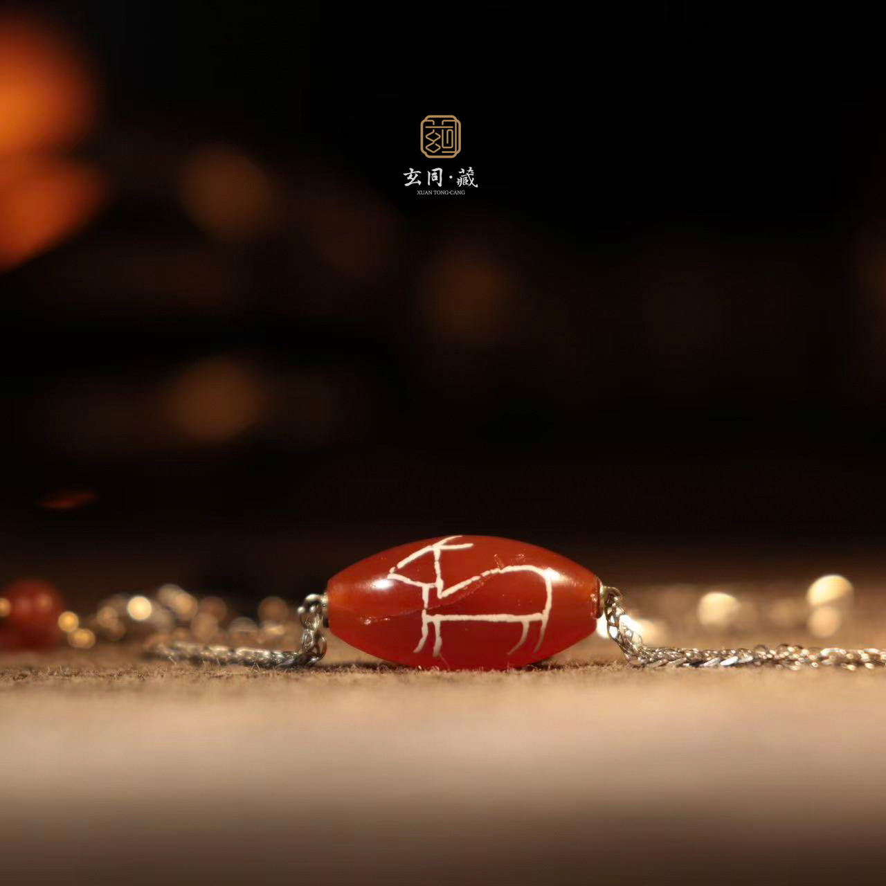 千年小鹿镶蚀红玉髓玛瑙小众复古灵性锁骨18K白金项链夏日小清新