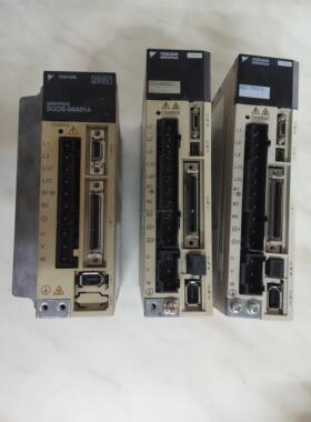 询价安川伺服SGDS-04A01A驱动器SGDV-5R5A01A002000 1R6A01A 1R6A