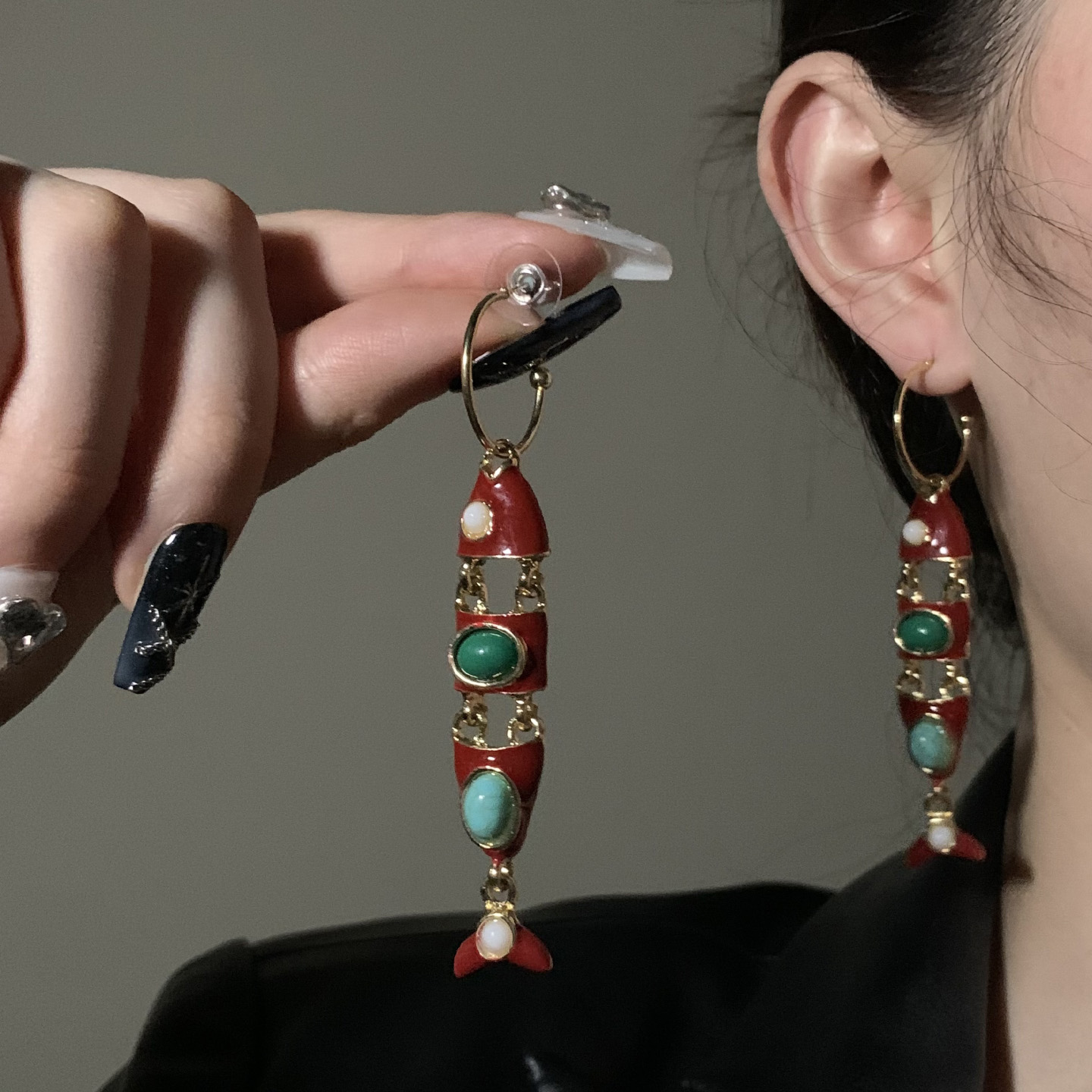 HEY TAO复古珐琅鱼形吊坠耳环女小众设计感气质耳钉轻奢独特耳饰