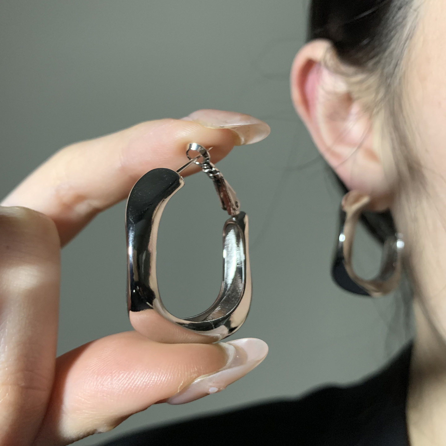 HEY TAO极简银色几何金属素圈耳环女小众个性耳圈冷淡风圆圈耳饰