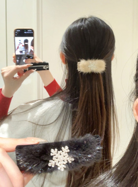 HEY TAO冬季甜美雪花毛绒发夹女款温柔氛围感弹簧夹发饰夹子发卡