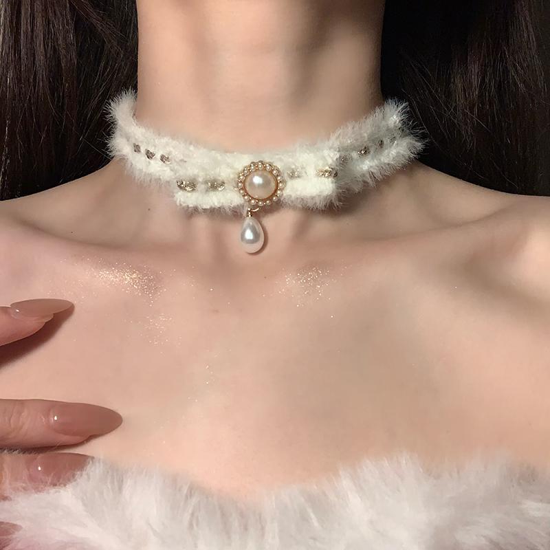 2024秋冬新款爆款毛绒choker