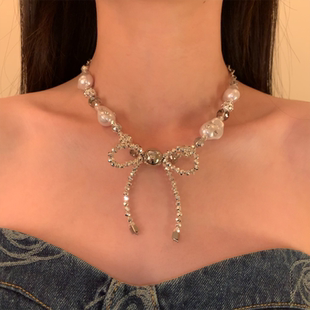 HEY TAO复古巴洛克不规则珍珠项链女高级感碎银蝴蝶结轻奢锁骨链
