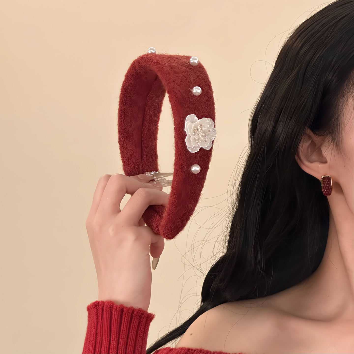 HEY TAO冬季新年红毛绒发箍女温柔感珍珠花朵宽边头箍高颅顶发饰