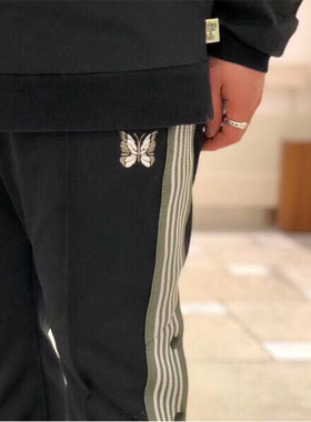 老夫子 NEEDLES 侧边排扣蝴蝶刺绣织带复古休闲春夏宽松长裤运动