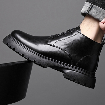 英伦风黑色厚底工装靴