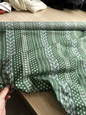 一米 绿色花纹款 纯棉布料 面料（宽1.45米左右）