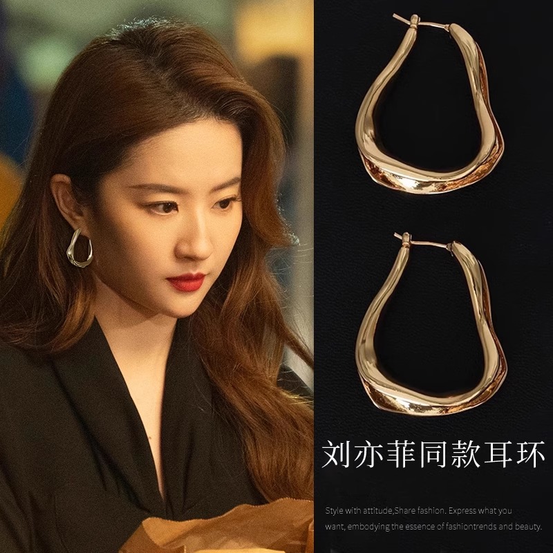 玫瑰的故事刘亦菲黄亦玫同款金色耳饰高级感复古港风耳环2025新款