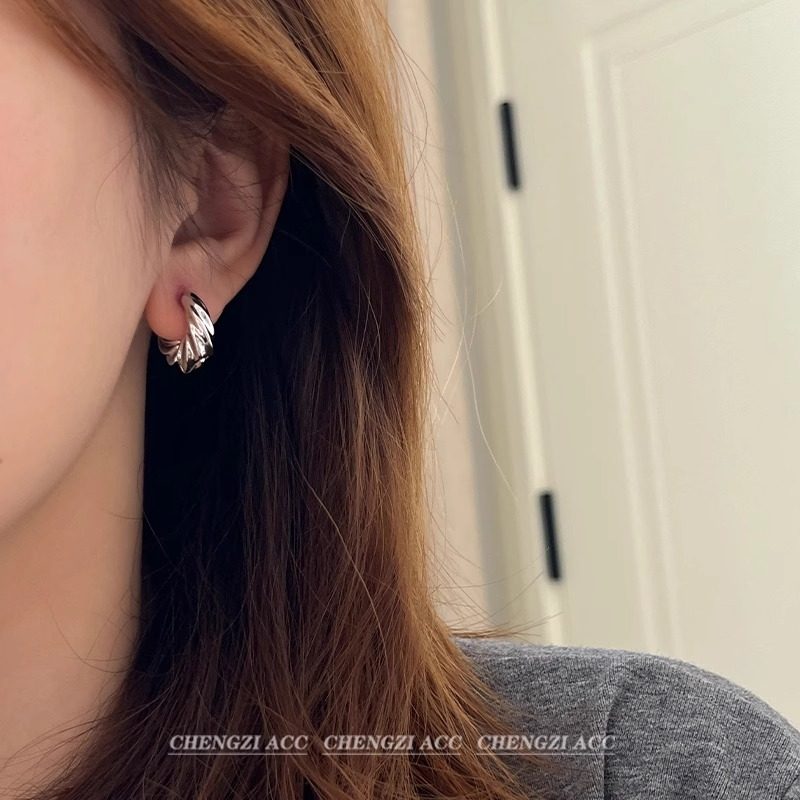 轻奢重工牛角包麻花耳环s925银小众设计独特耳钉高级耳饰日常百搭,饰品/流行首饰/时尚饰品新,耳环,淘宝优惠券,粉丝福利购,淘宝优惠卷