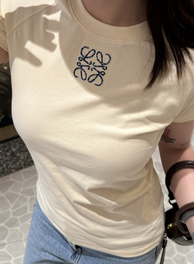 VicxxClothing出品女装春夏新款Anagram蔓藤马赛克刺绣短袖T恤女