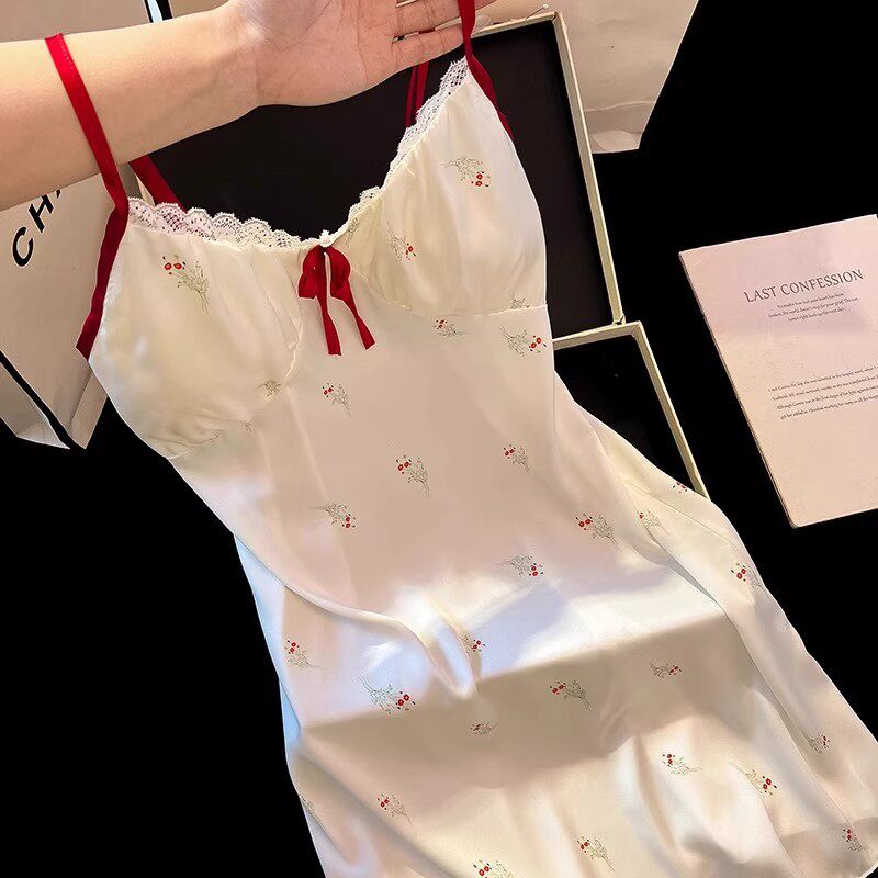 夏季法式冰丝吊带胸垫睡裙