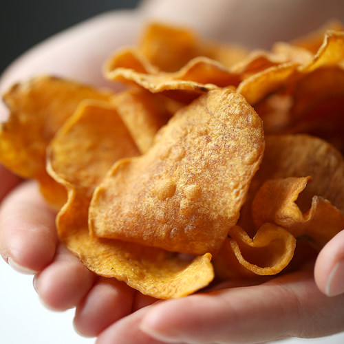 红薯片儿时零食传统食品