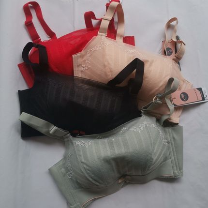 莹婷中厚抹胸防走光聚拢裹胸内衣无钢圈无侧骨舒适无痕蕾丝女文胸