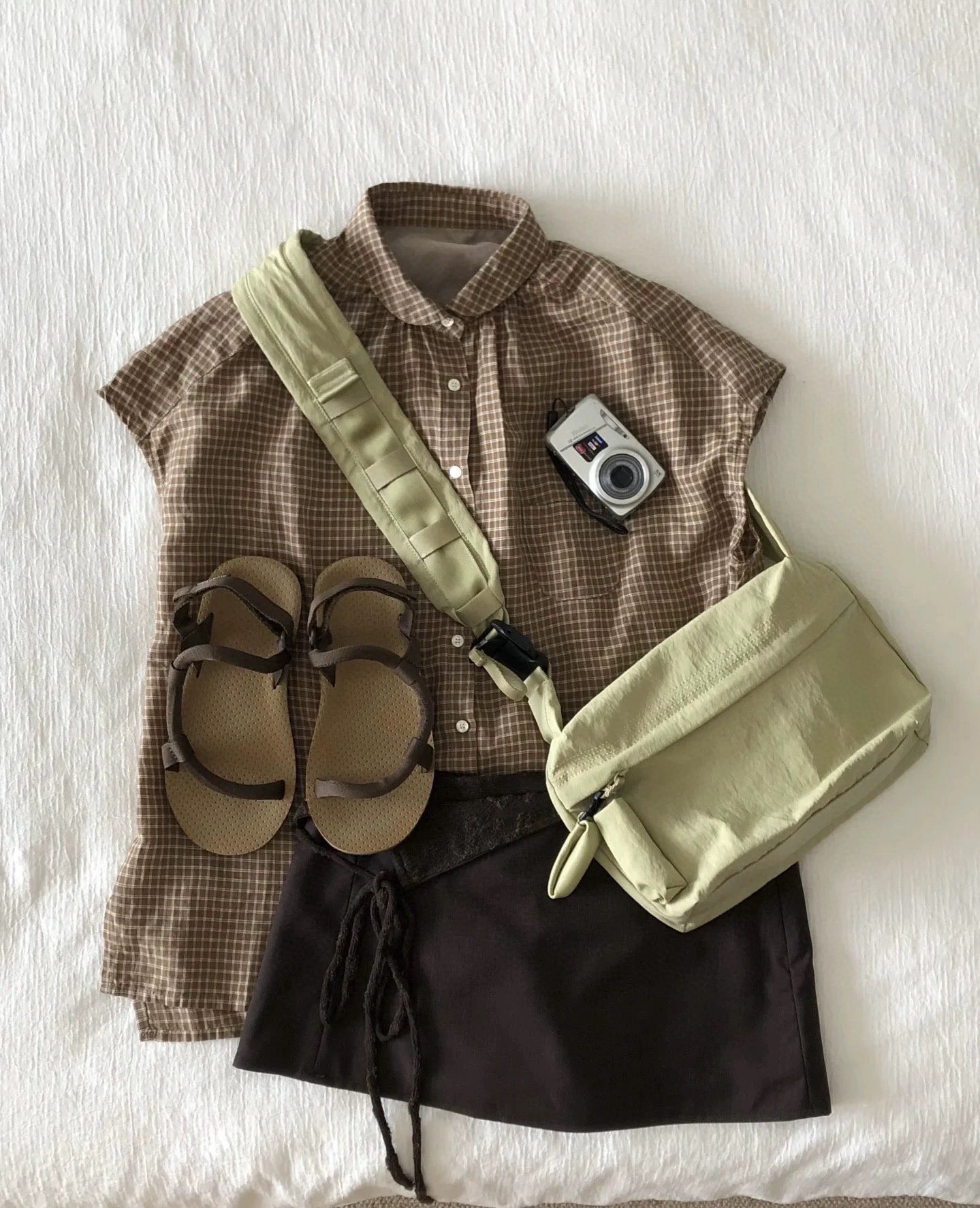 双肩包背包大容量大号户外轻便运动男女同款