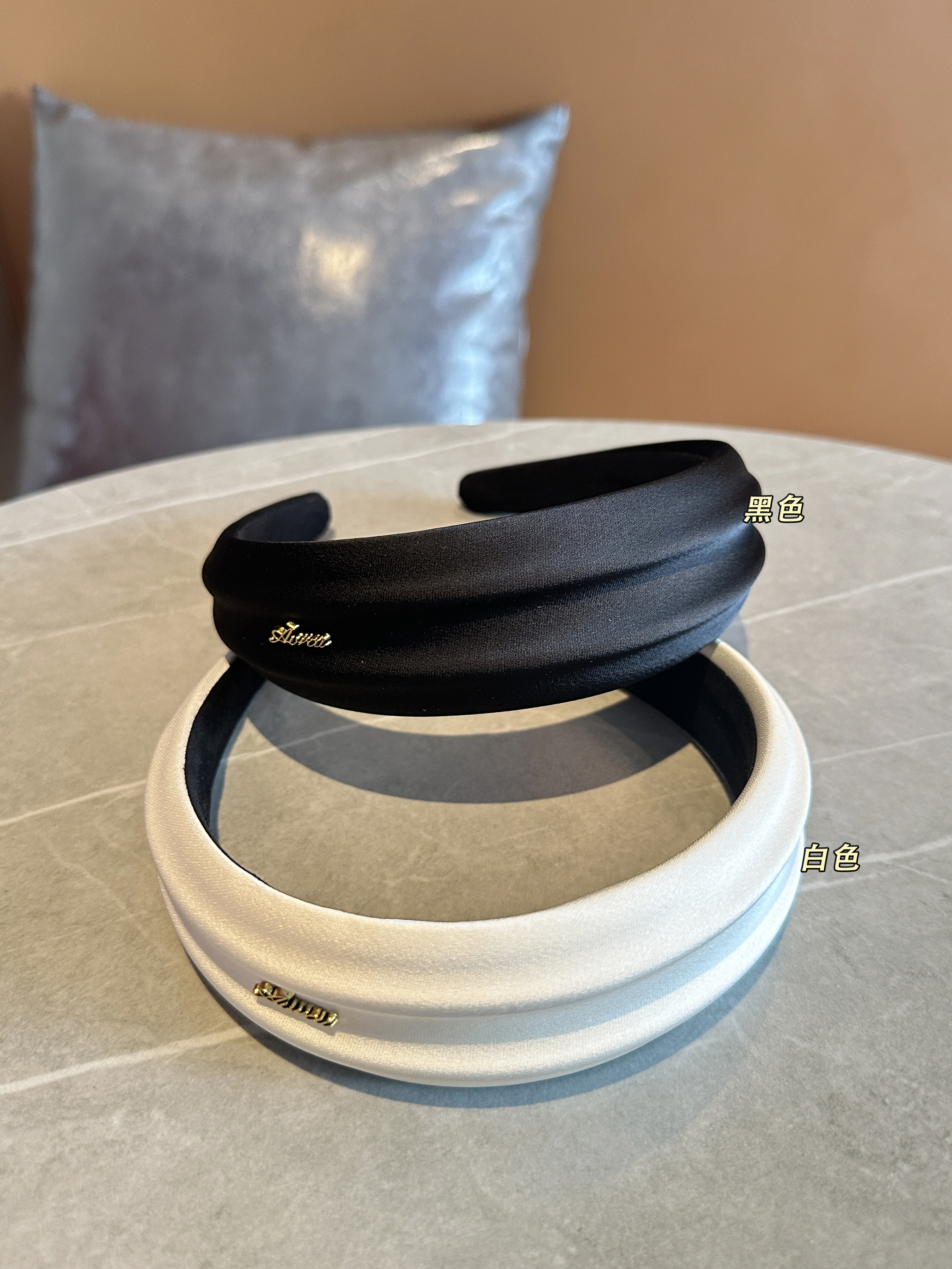 黑白设计感法式轻奢缎面发箍