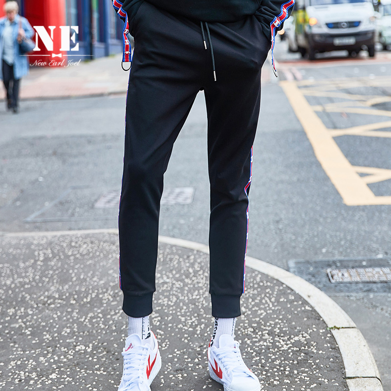 【英倫新品】伯爵卓爾2017秋季黑色條紋印花青年男運動褲休閑長褲