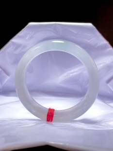 休闲好看 百搭大气款 缅甸翡翠A货正品 冰种水润正圈手镯55圈口时尚