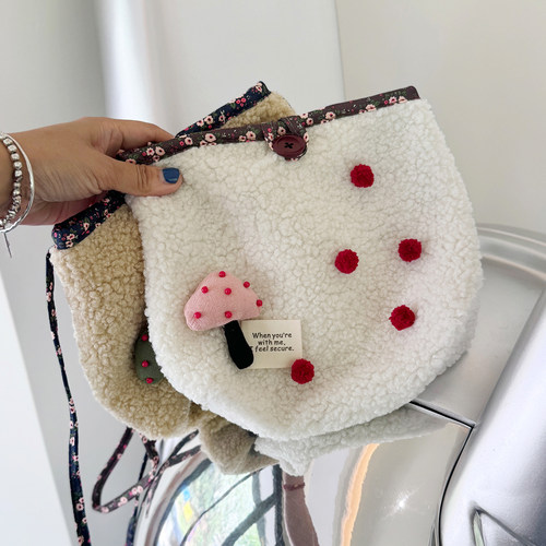 韩国森系毛绒蘑菇豆豆可爱小包粉色单肩斜挎包逛街随身收纳袋女包