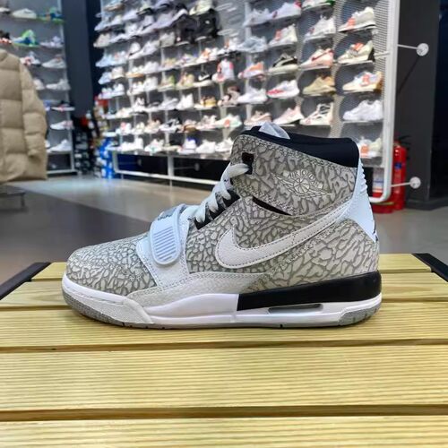 Air Jordan Legacy AJ312（GS）篮球鞋 白水泥 爆裂纹 AT4040-100
