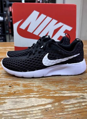 Nike/耐克 大童网眼轻便舒适透气减震休闲跑步鞋 CW3178-001