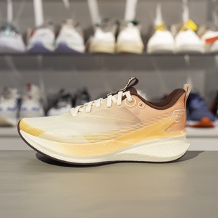 ARPV006 PRO女子䨻丝轻量高回弹竞速训练跑鞋 李宁2025新款 赤兔8