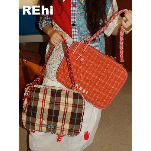 REHi「爱心储存」防摔电脑包