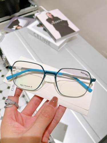 ROMEO罗密欧纯钛运动钛男女款轻薄镜框近视镜架眼镜全框双色R065