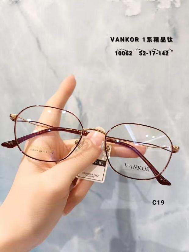 梵高VANKOR纯钛商务眼镜防蓝光镜架近视镜框方形女全框10062
