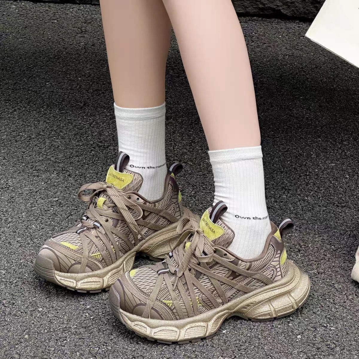 老爹鞋女2025秋季新款网面透气