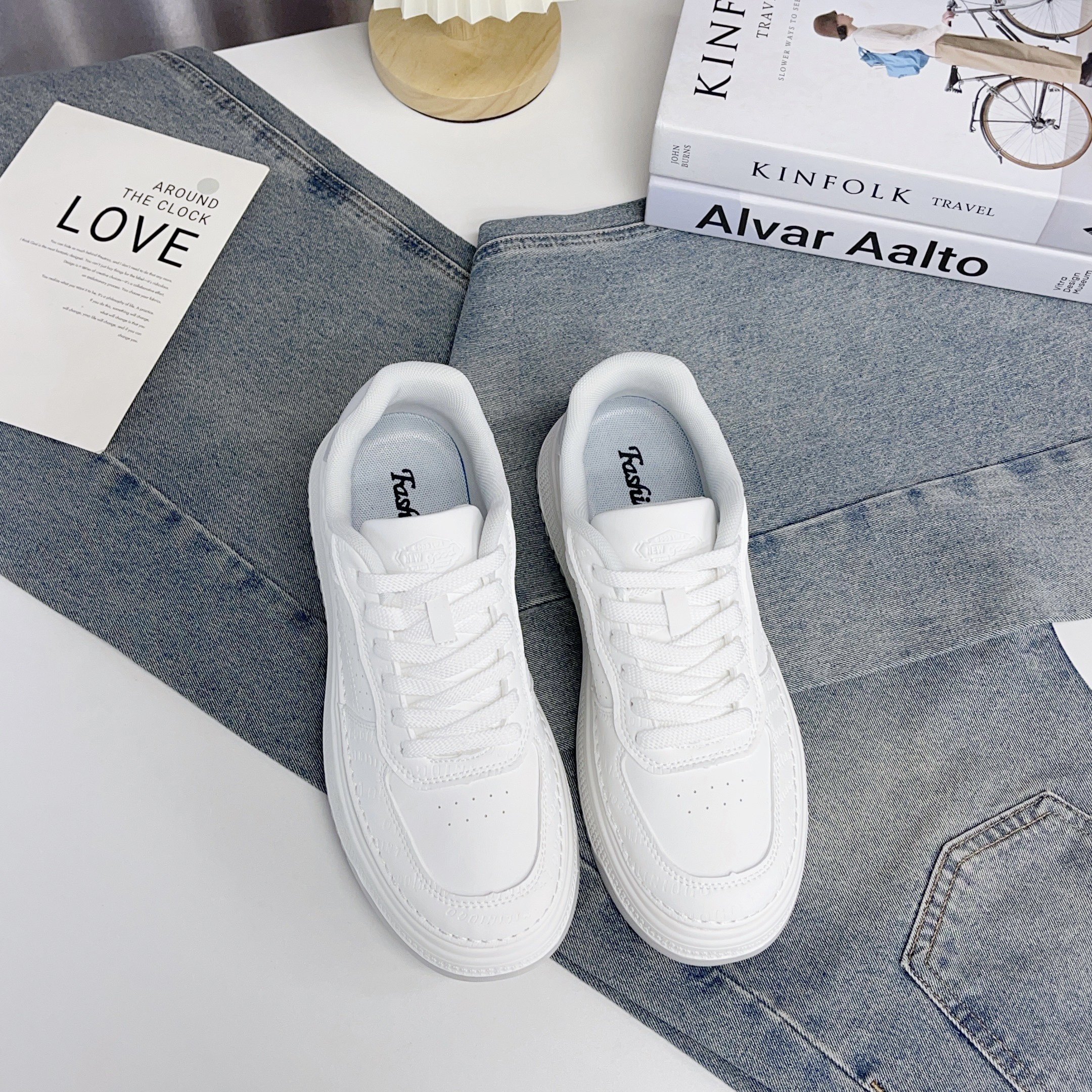 韩版时尚男士小白鞋百搭休闲板鞋系带运动鞋白色板鞋,流行男鞋,休闲板鞋,淘宝优惠券,粉丝福利购,淘宝优惠卷