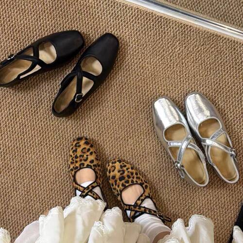 法式交叉扣带软底玛丽珍鞋百搭