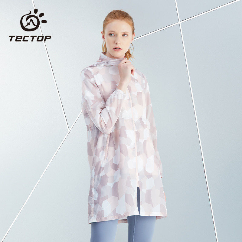 TECTOP/探拓中长款连帽迷彩印花防晒衣女士透气防晒服衫超薄风衣