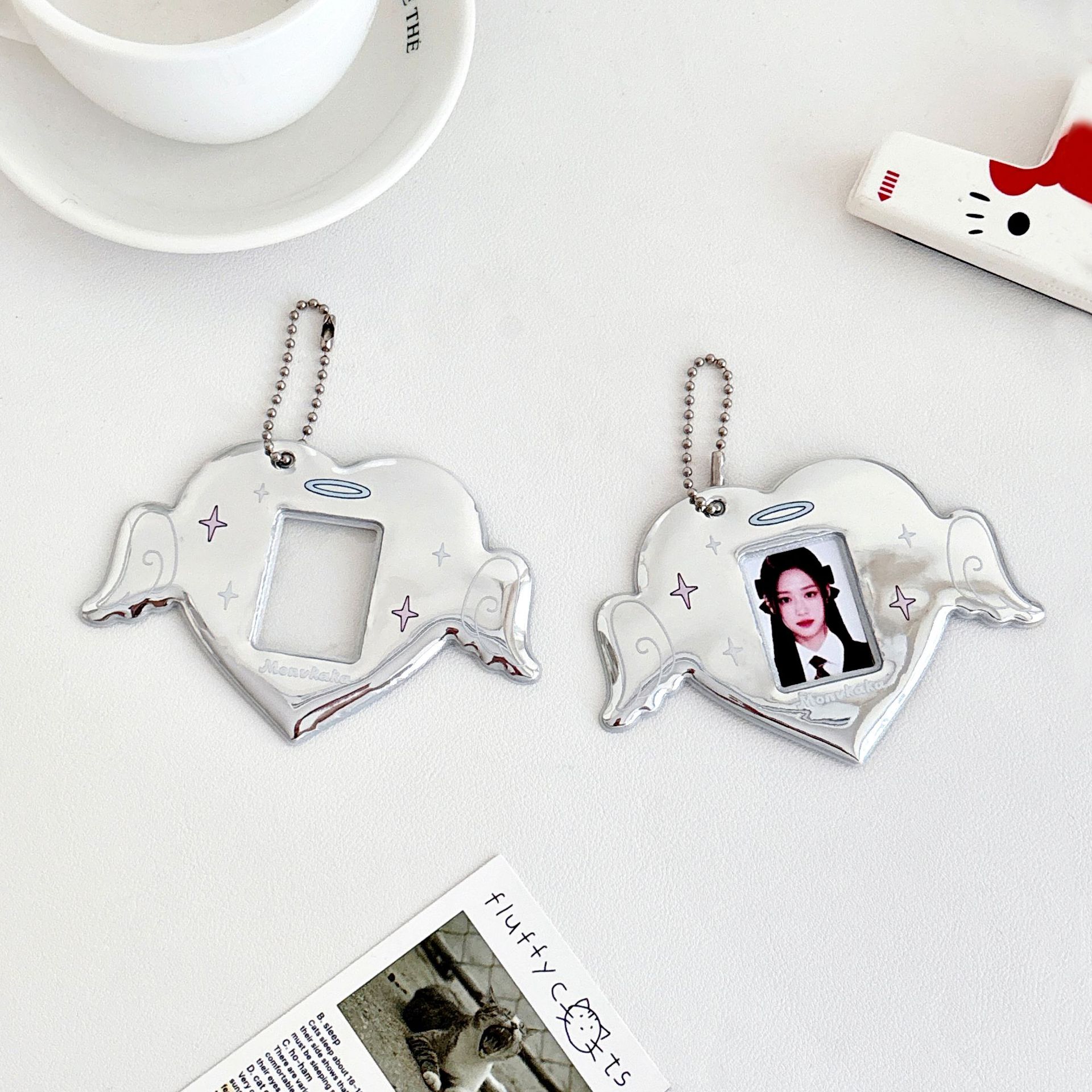 原创银色爱心翅膀卡套一寸二寸