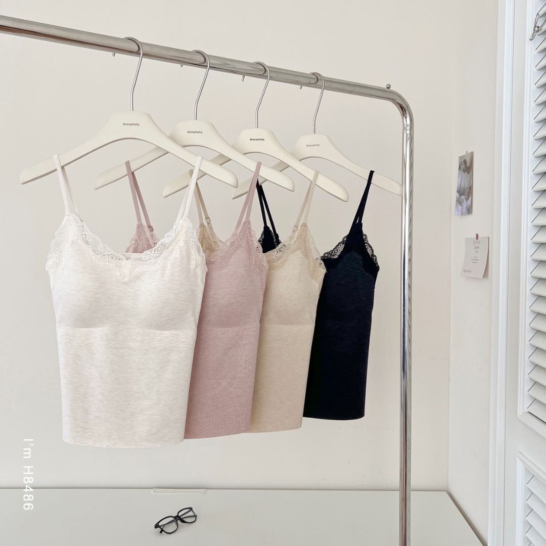 拼接蕾丝V领带胸垫修身弹力打底背心吊带上衣 H8486