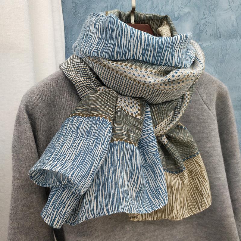 2025新款棉麻围巾女复古文艺蓝格子百搭护颈围脖旅游遮阳披肩丝巾