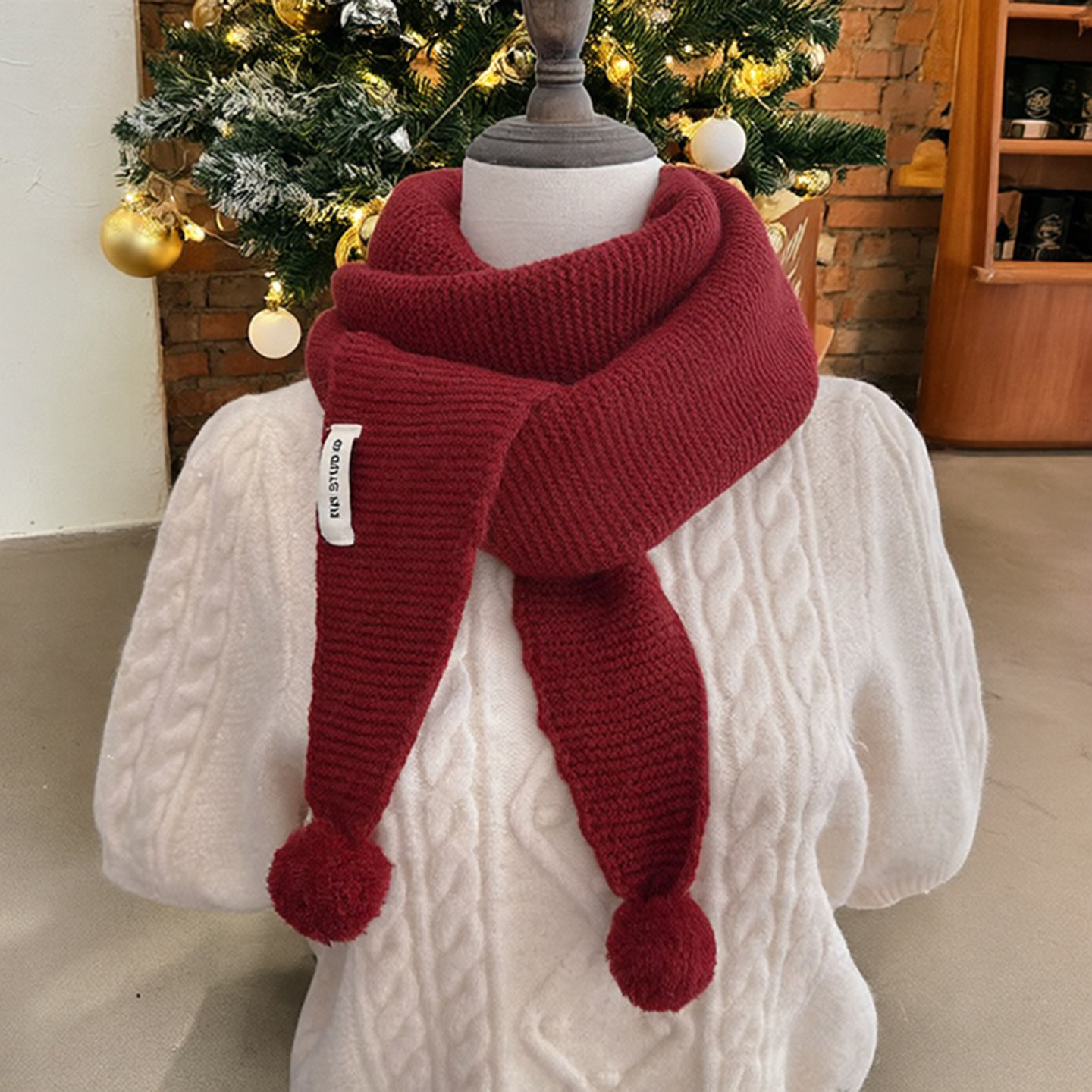 新年红色毛球针织围巾女秋冬新款韩版百搭加厚三角巾可爱保暖围脖