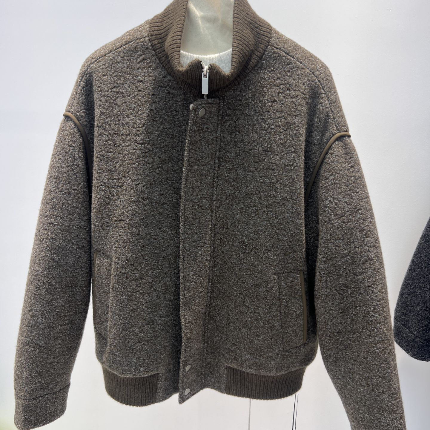 2025冬季男士尼料羊毛立领羽绒服