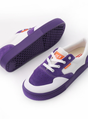 几朱可001B春秋减震翻毛皮包头耐磨透气帝皇紫色专业低帮滑板鞋