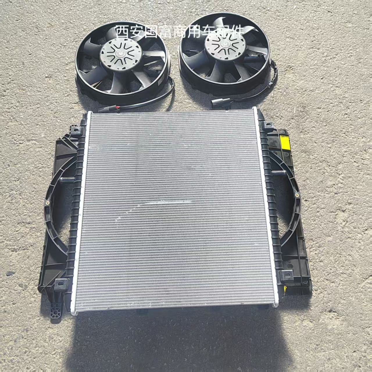 吉利远程散热器水箱护风圈电子扇